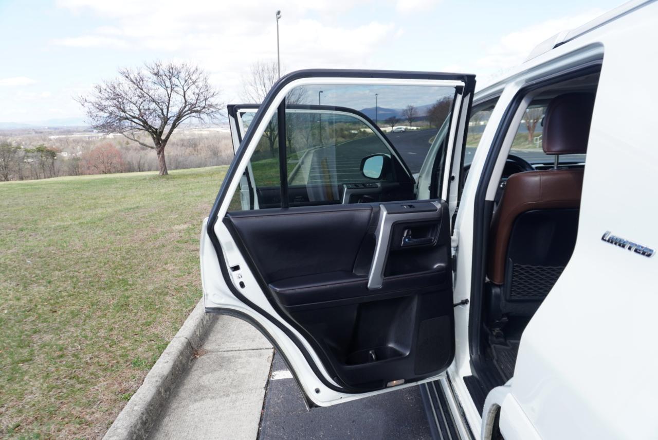 Toyota 4Runner Limited 4WD 2019