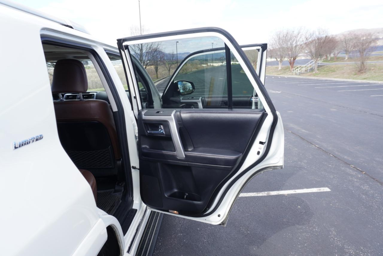 Toyota 4Runner Limited 4WD 2019