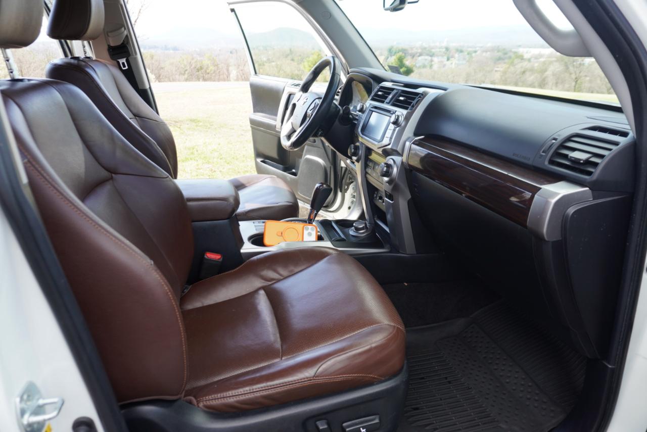 Toyota 4Runner Limited 4WD 2019