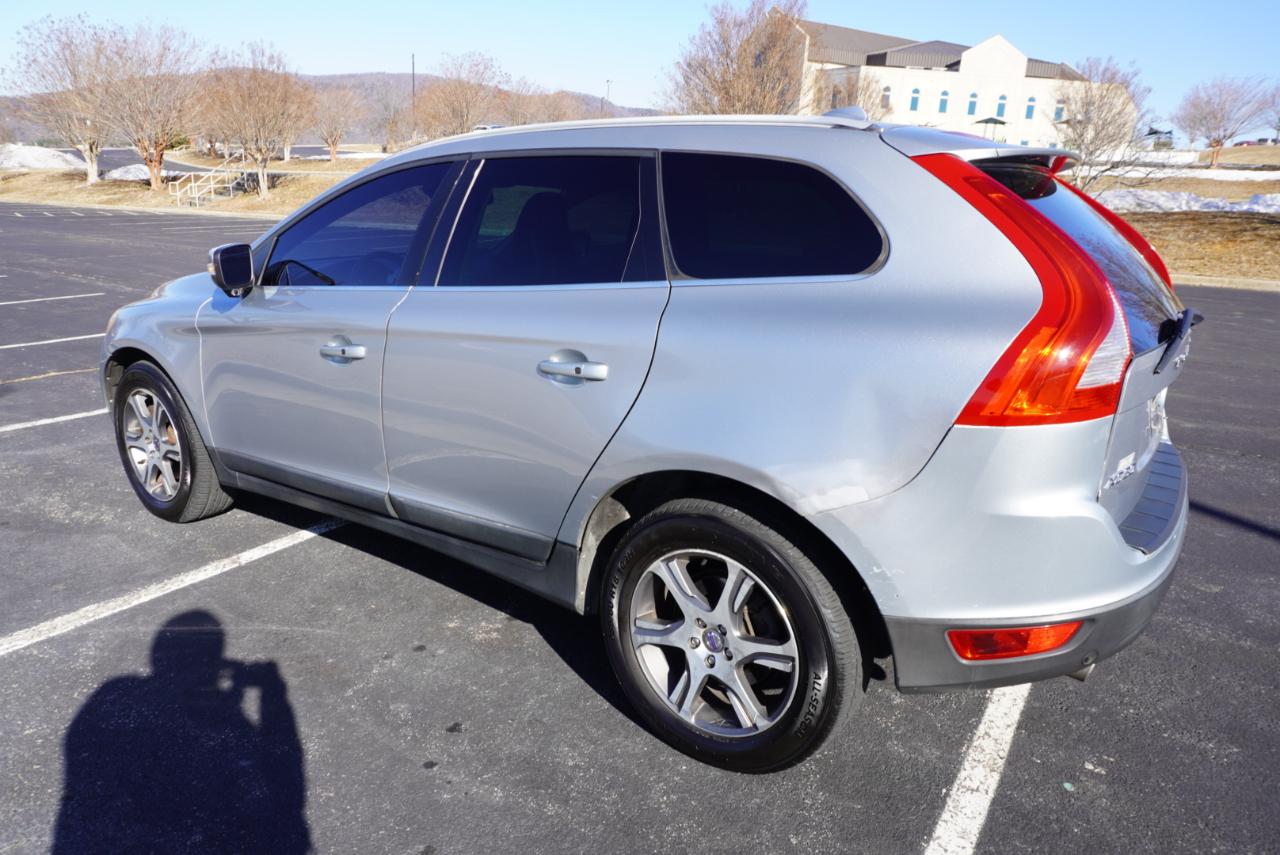 Volvo XC60 AWD 4dr 3.0T 2011