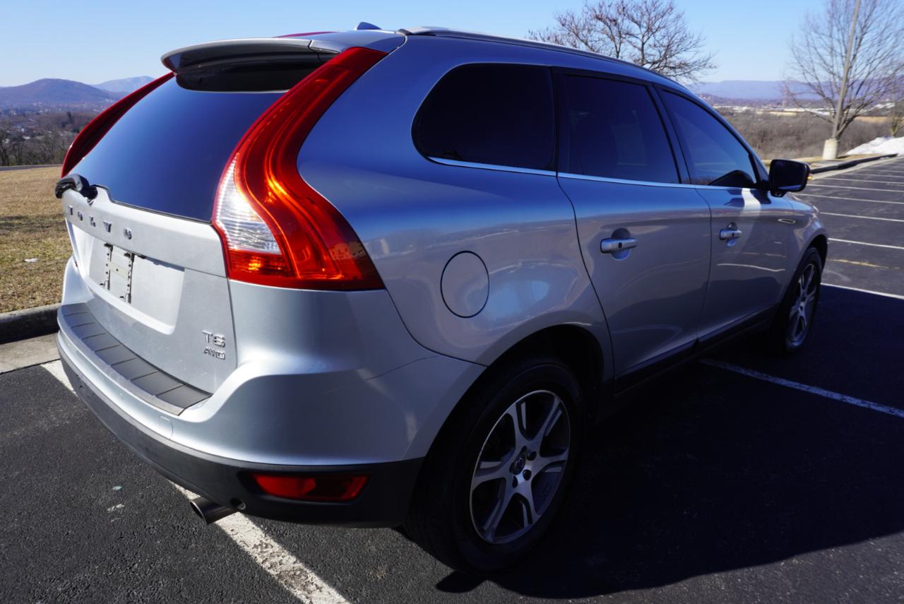 Volvo XC60 AWD 4dr 3.0T 2011