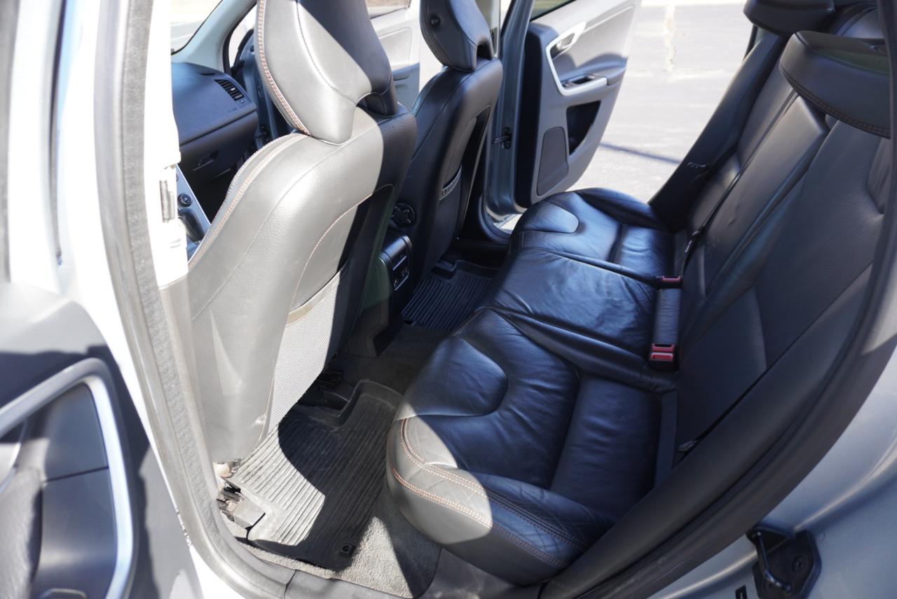 Volvo XC60 AWD 4dr 3.0T 2011