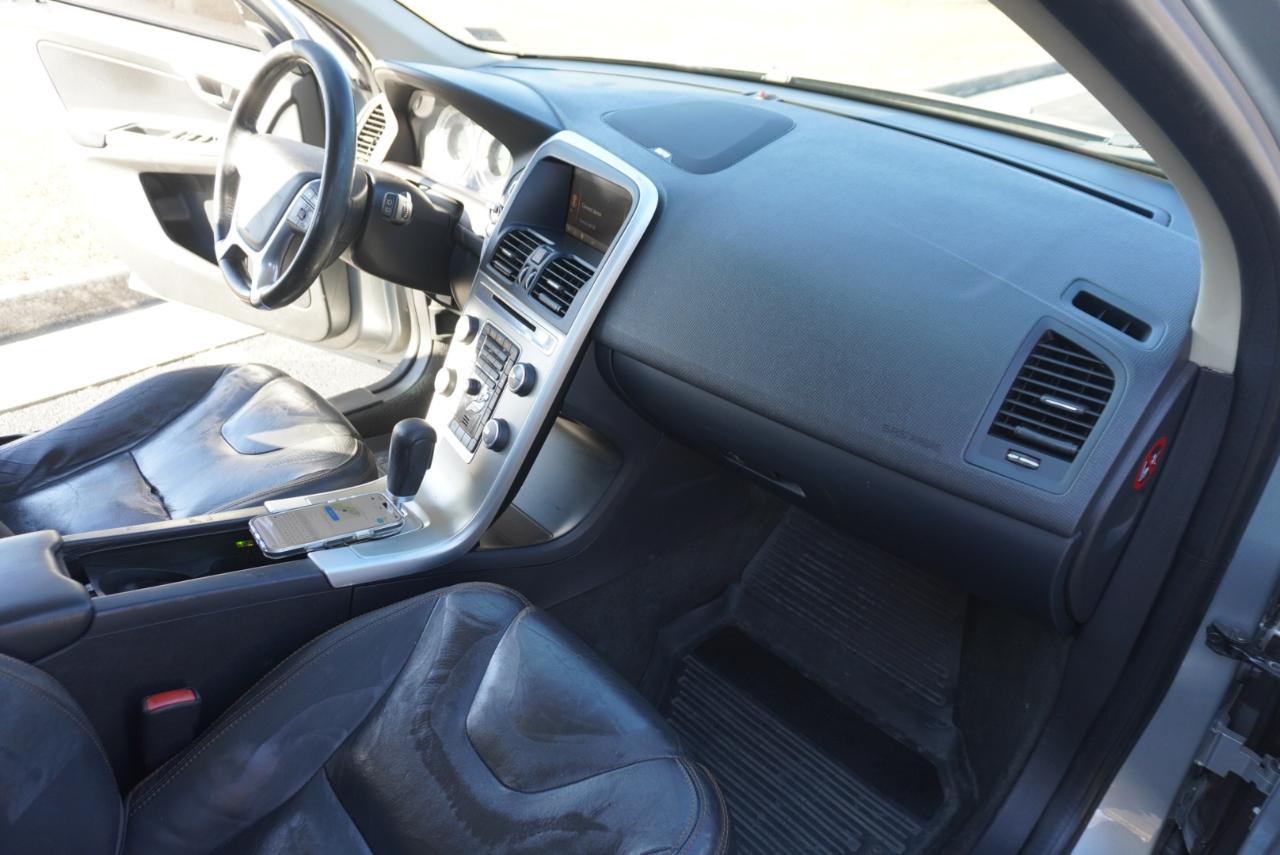 Volvo XC60 AWD 4dr 3.0T 2011