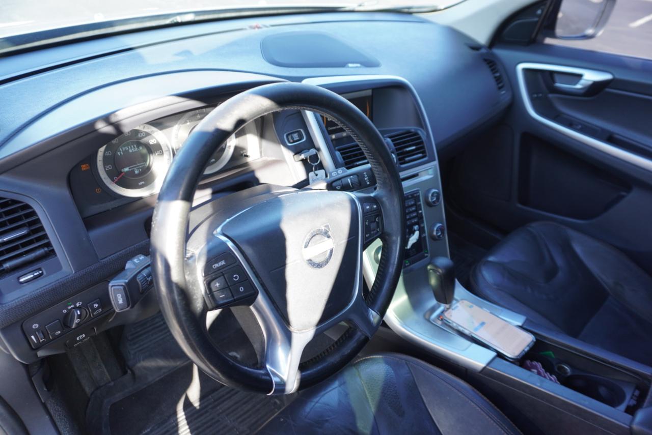 Volvo XC60 AWD 4dr 3.0T 2011