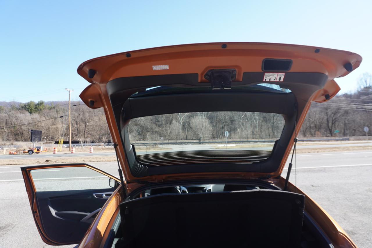 Hyundai Veloster 3dr Cpe Auto 2016