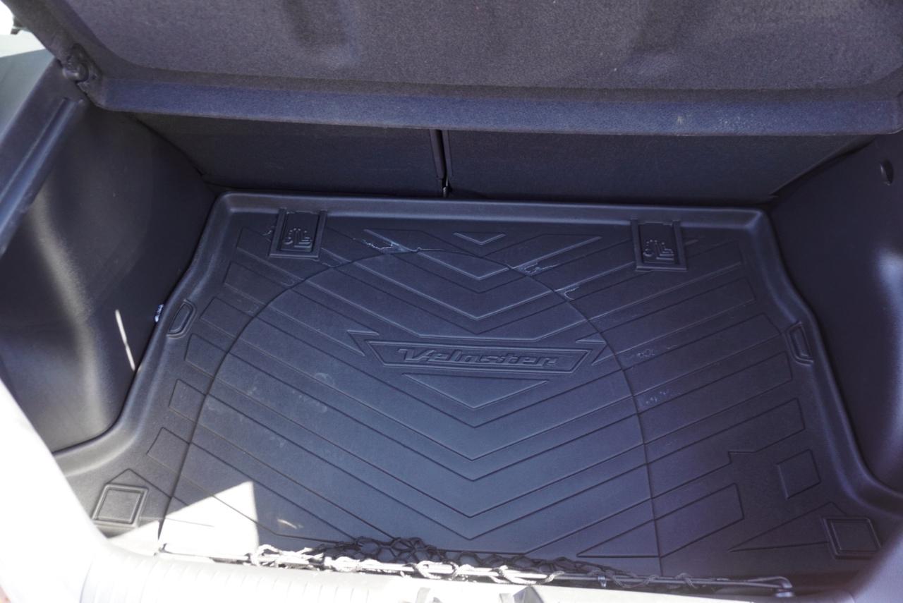 Hyundai Veloster 3dr Cpe Auto 2016