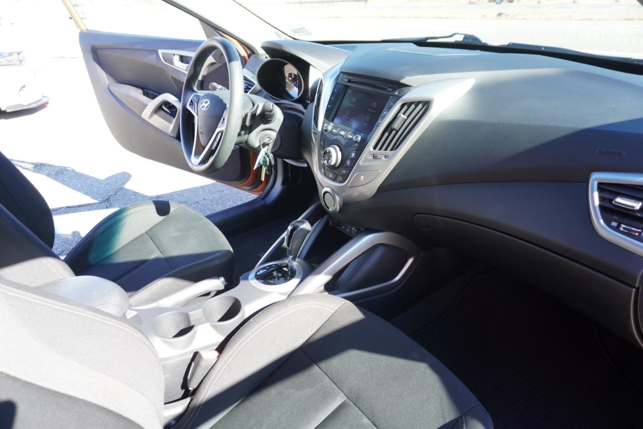 Hyundai Veloster 3dr Cpe Auto 2016