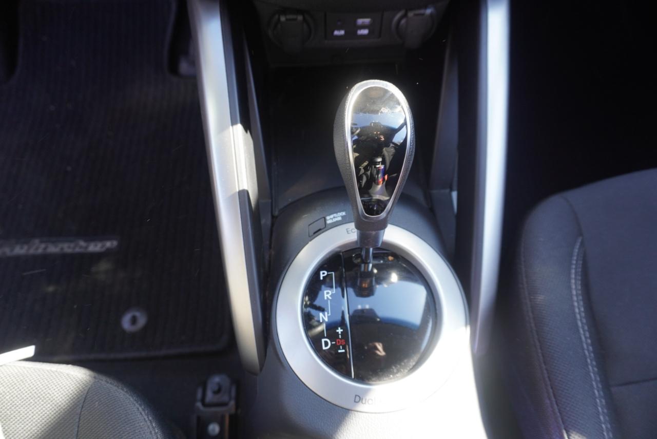 Hyundai Veloster 3dr Cpe Auto 2016