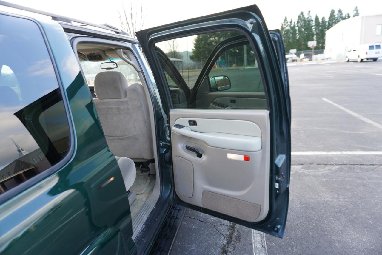 Chevrolet Suburban 4dr 1500 4WD LS 2003