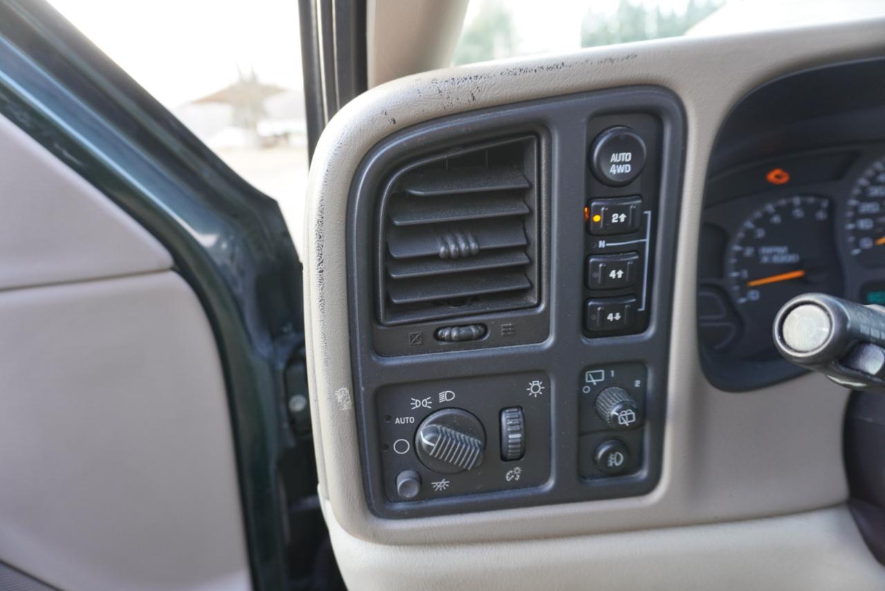 Chevrolet Suburban 4dr 1500 4WD LS 2003