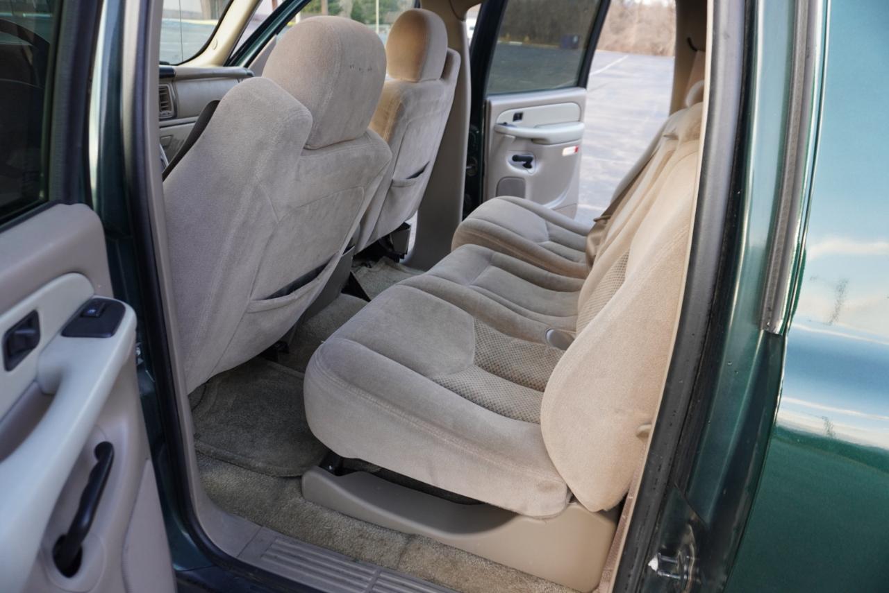 Chevrolet Suburban 4dr 1500 4WD LS 2003