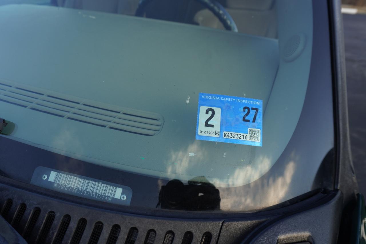 Chevrolet Suburban 4dr 1500 4WD LS 2003