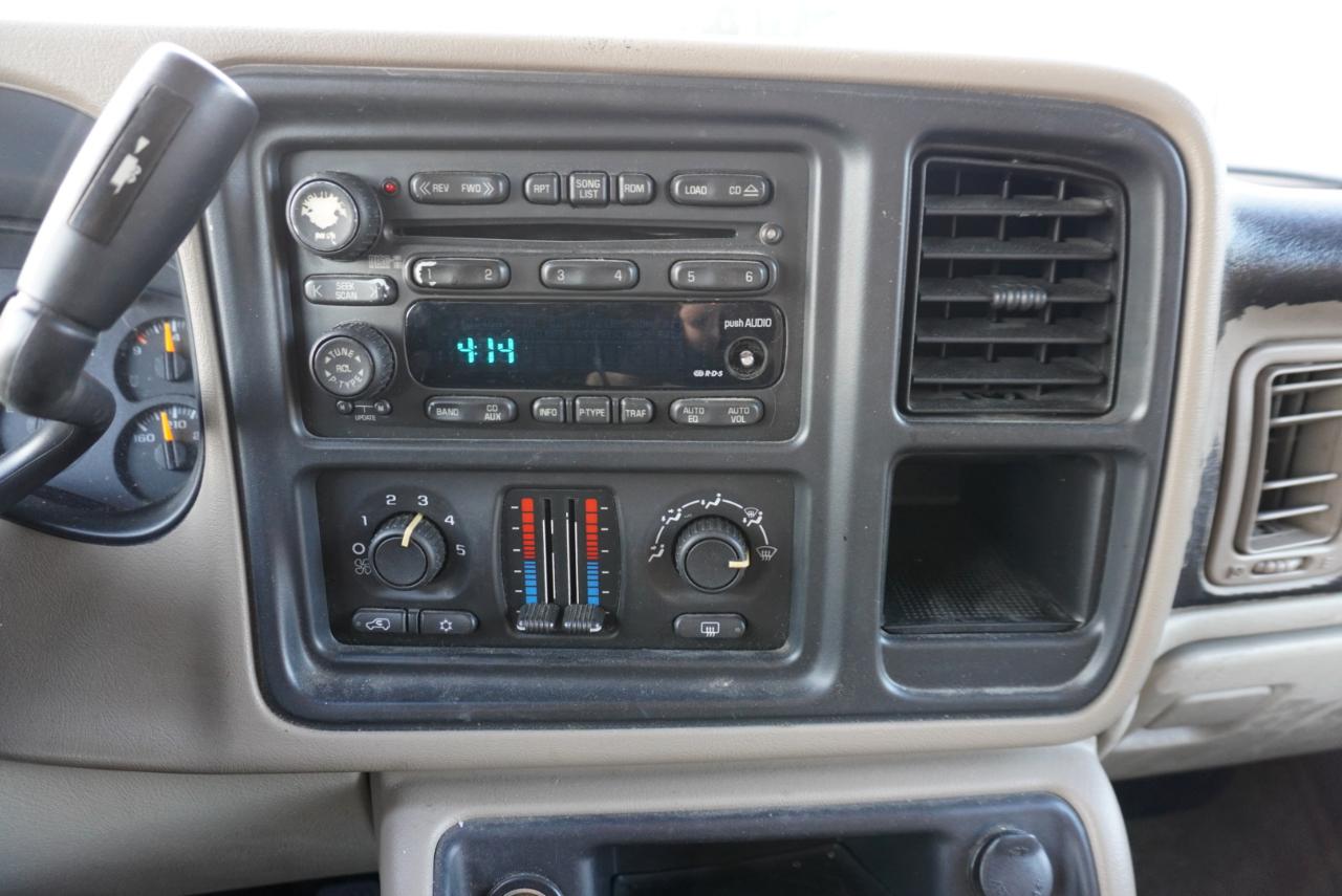 Chevrolet Suburban 4dr 1500 4WD LS 2003