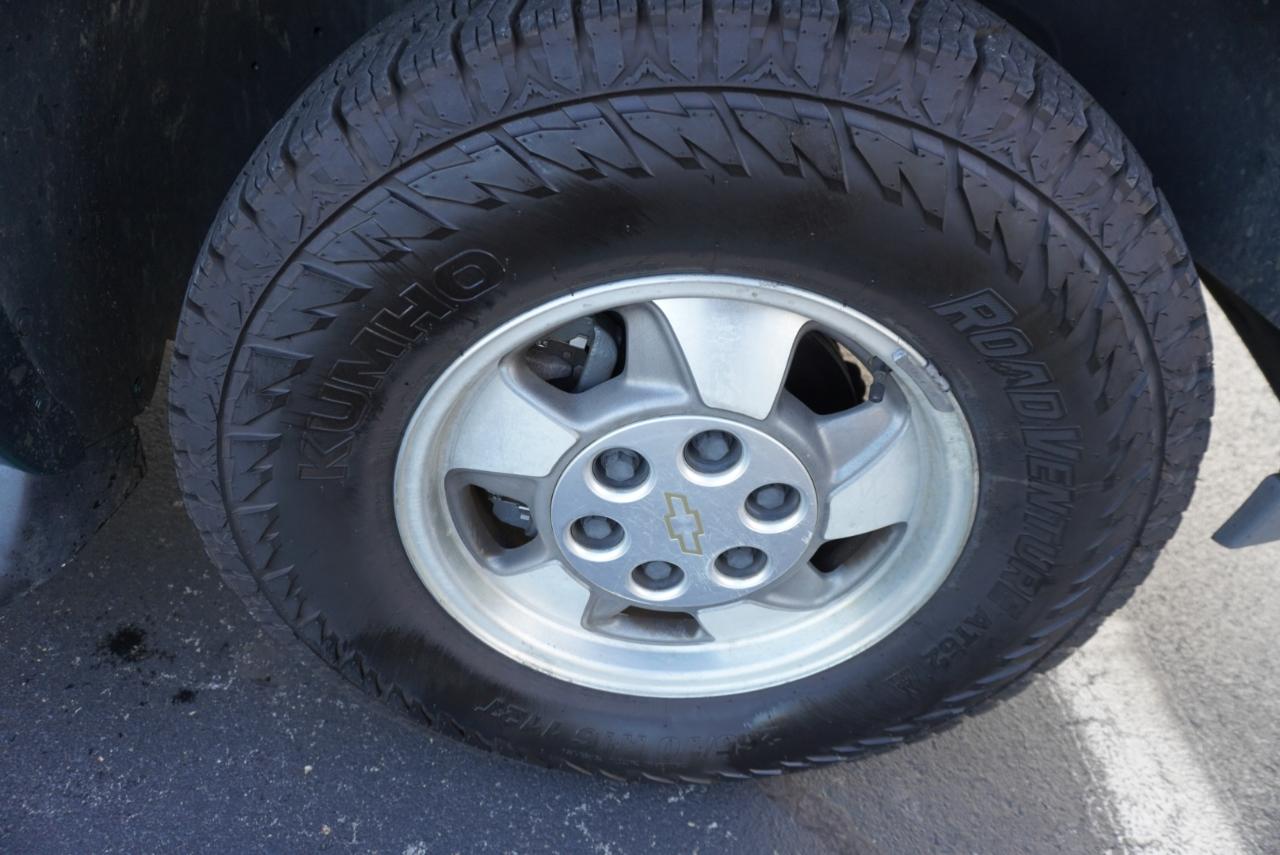 Chevrolet Suburban 4dr 1500 4WD LS 2003