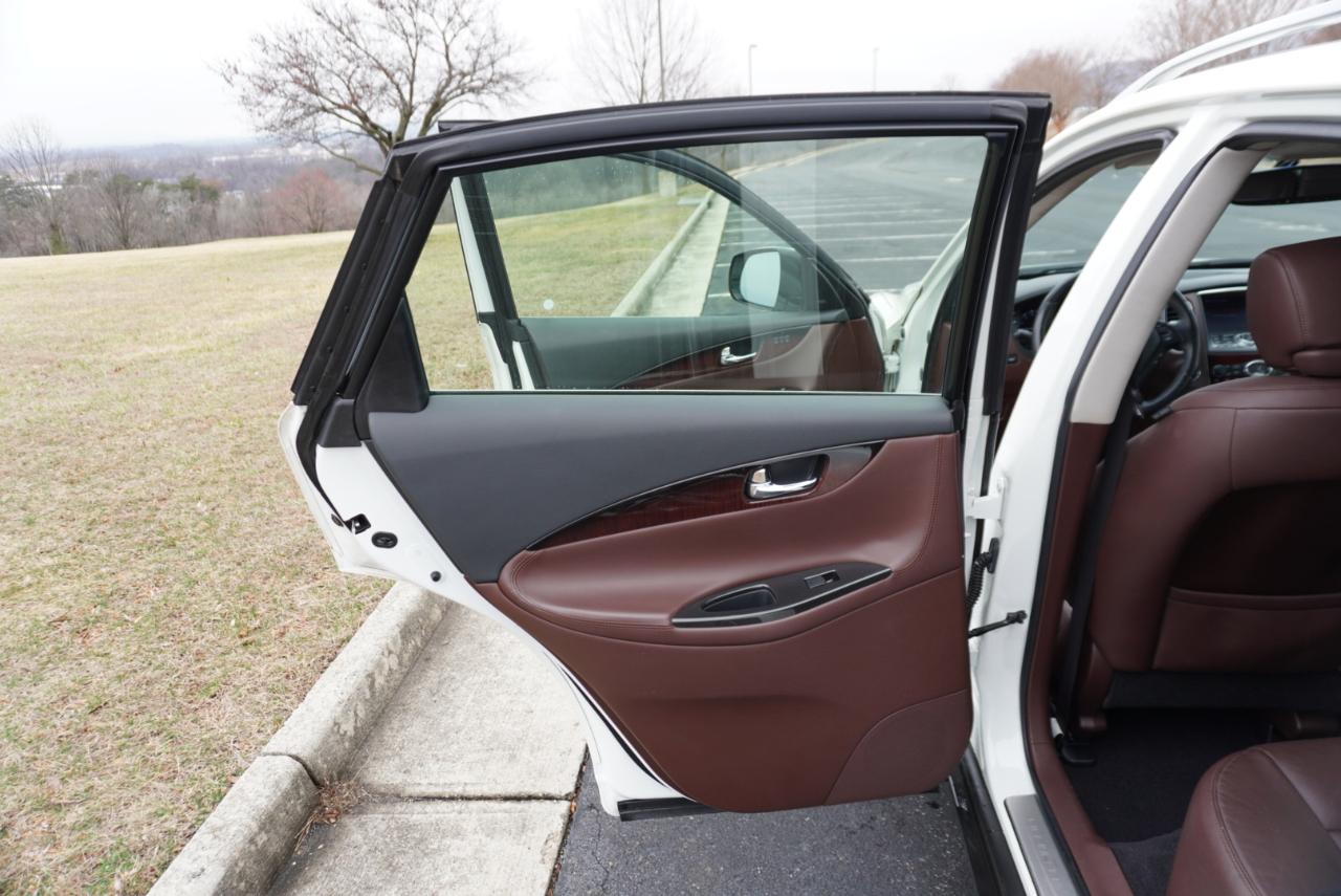 Infiniti QX50 AWD 2017