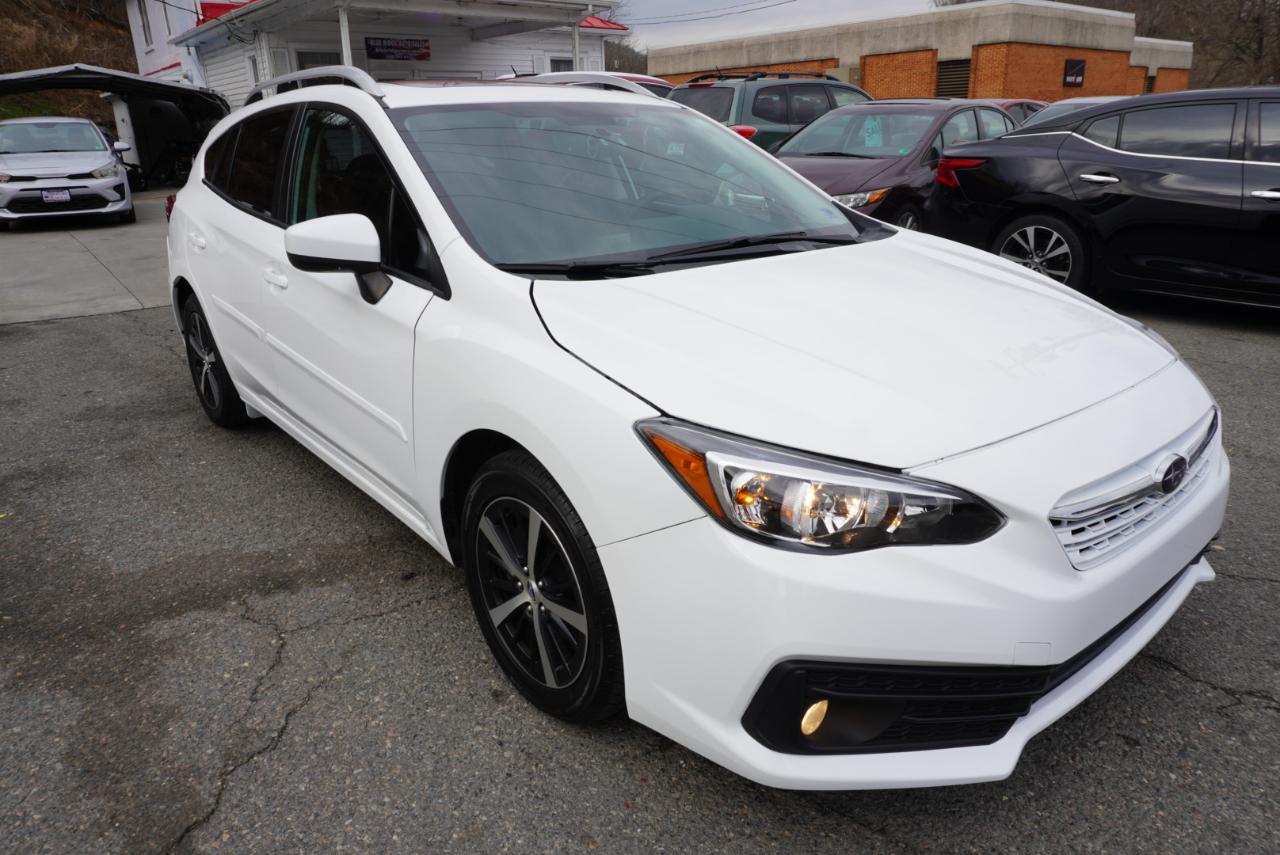 Subaru Impreza Premium 5-door CVT 2022