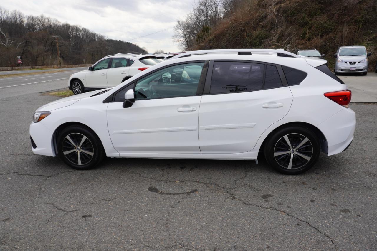 Subaru Impreza Premium 5-door CVT 2022