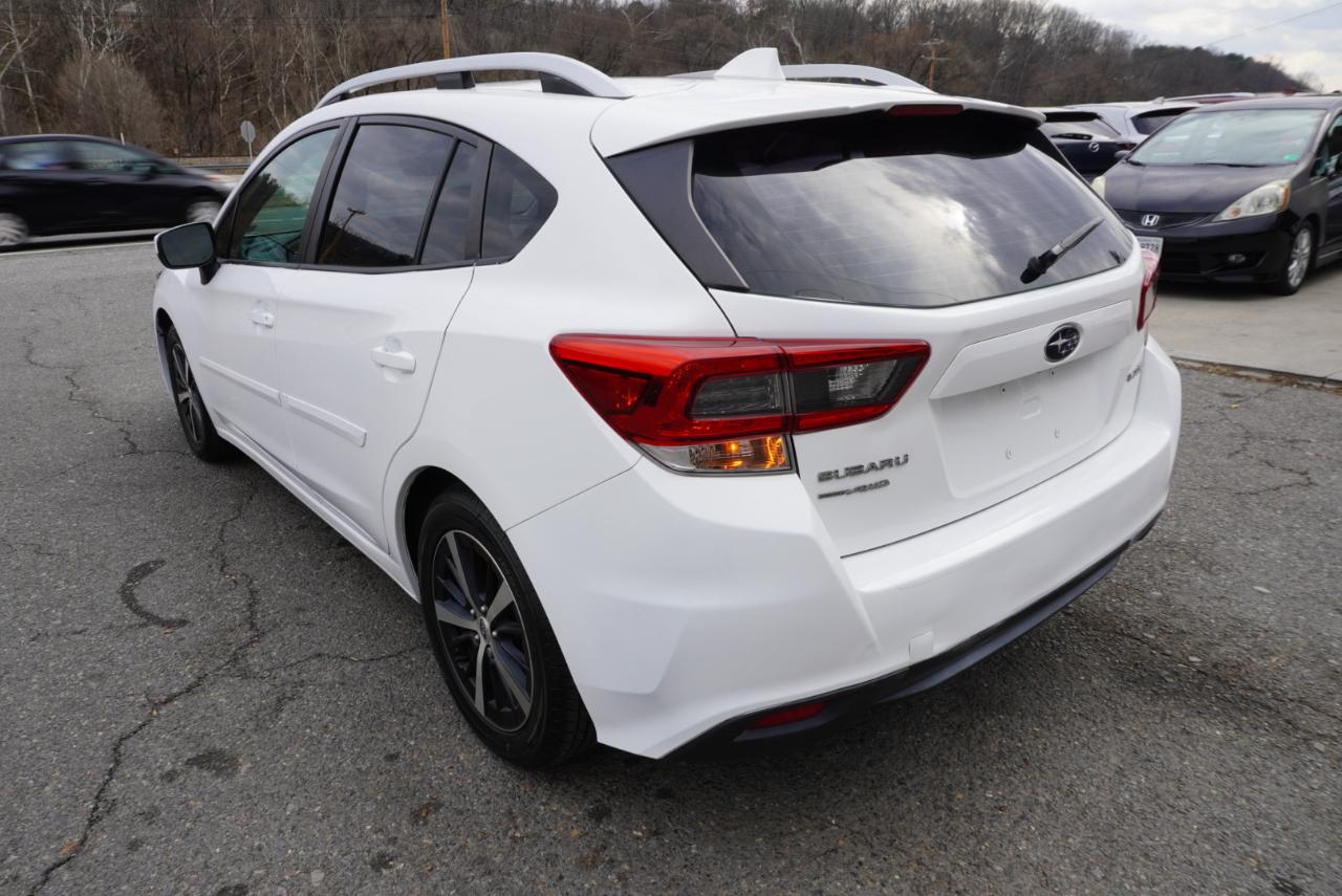 Subaru Impreza Premium 5-door CVT 2022