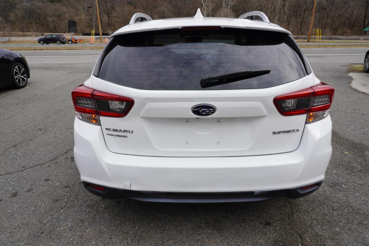 Subaru Impreza Premium 5-door CVT 2022