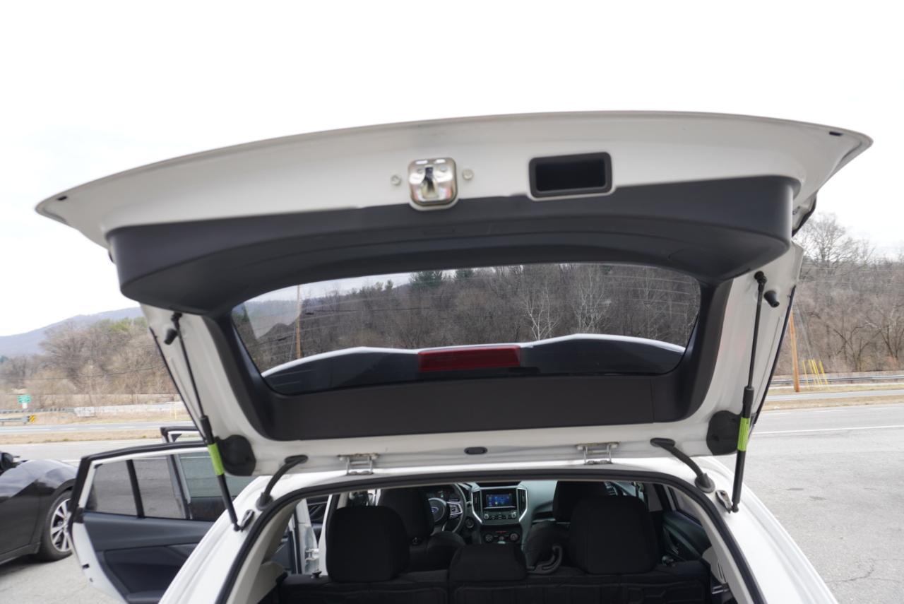 Subaru Impreza Premium 5-door CVT 2022