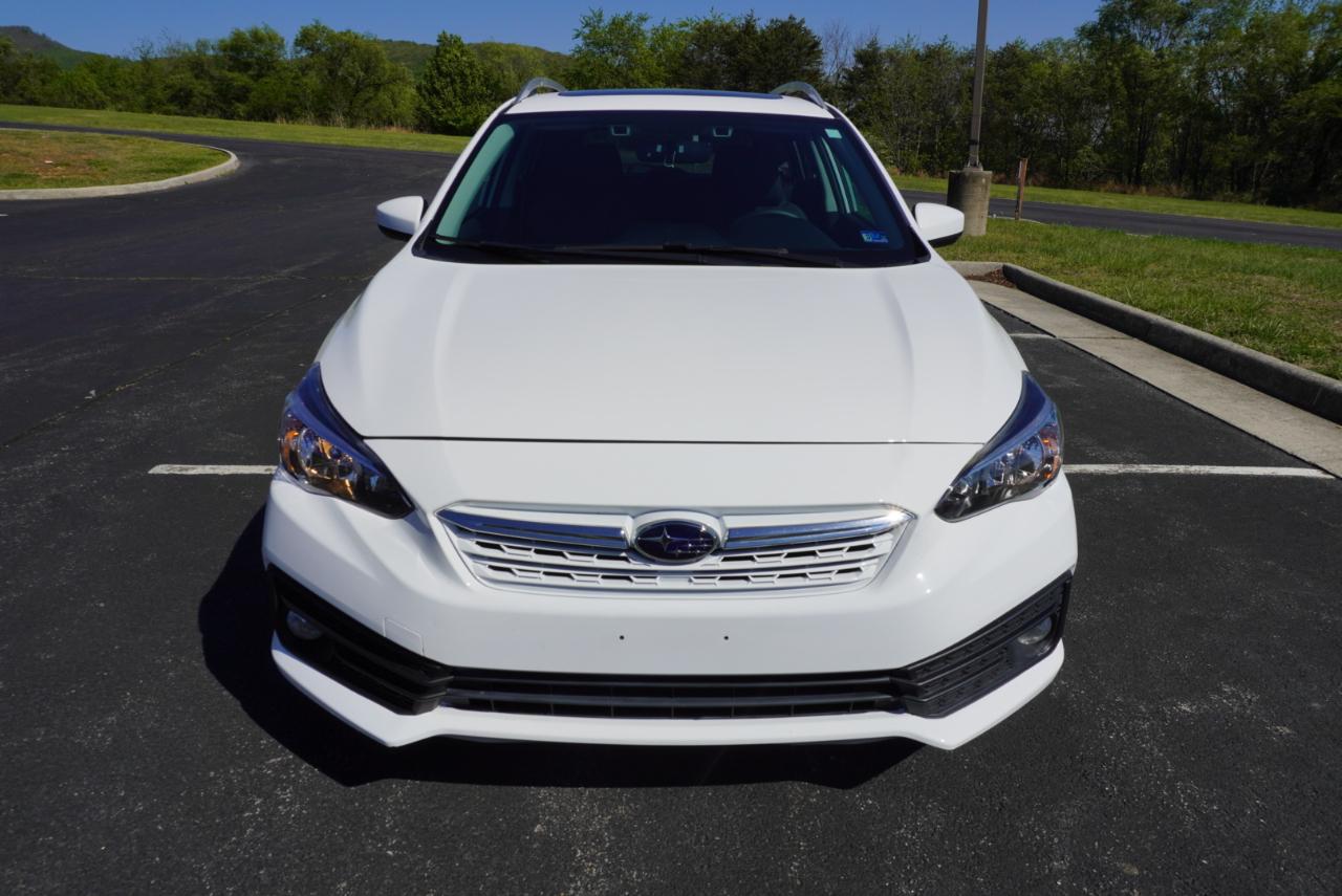 Subaru Impreza Premium 5-door CVT 2022