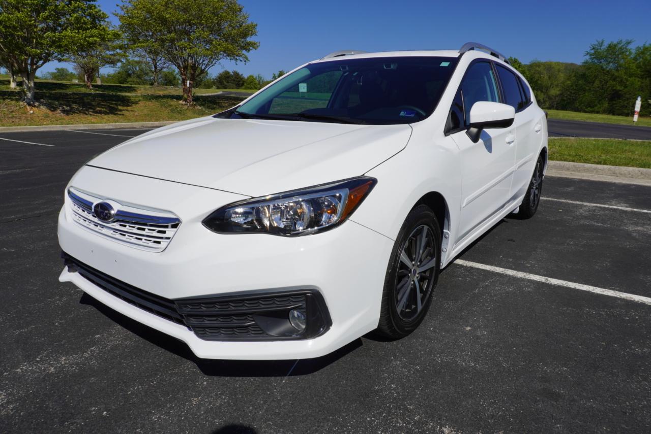 Subaru Impreza Premium 5-door CVT 2022