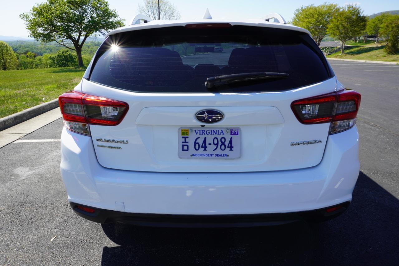 Subaru Impreza Premium 5-door CVT 2022