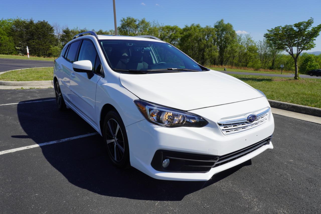 Subaru Impreza Premium 5-door CVT 2022