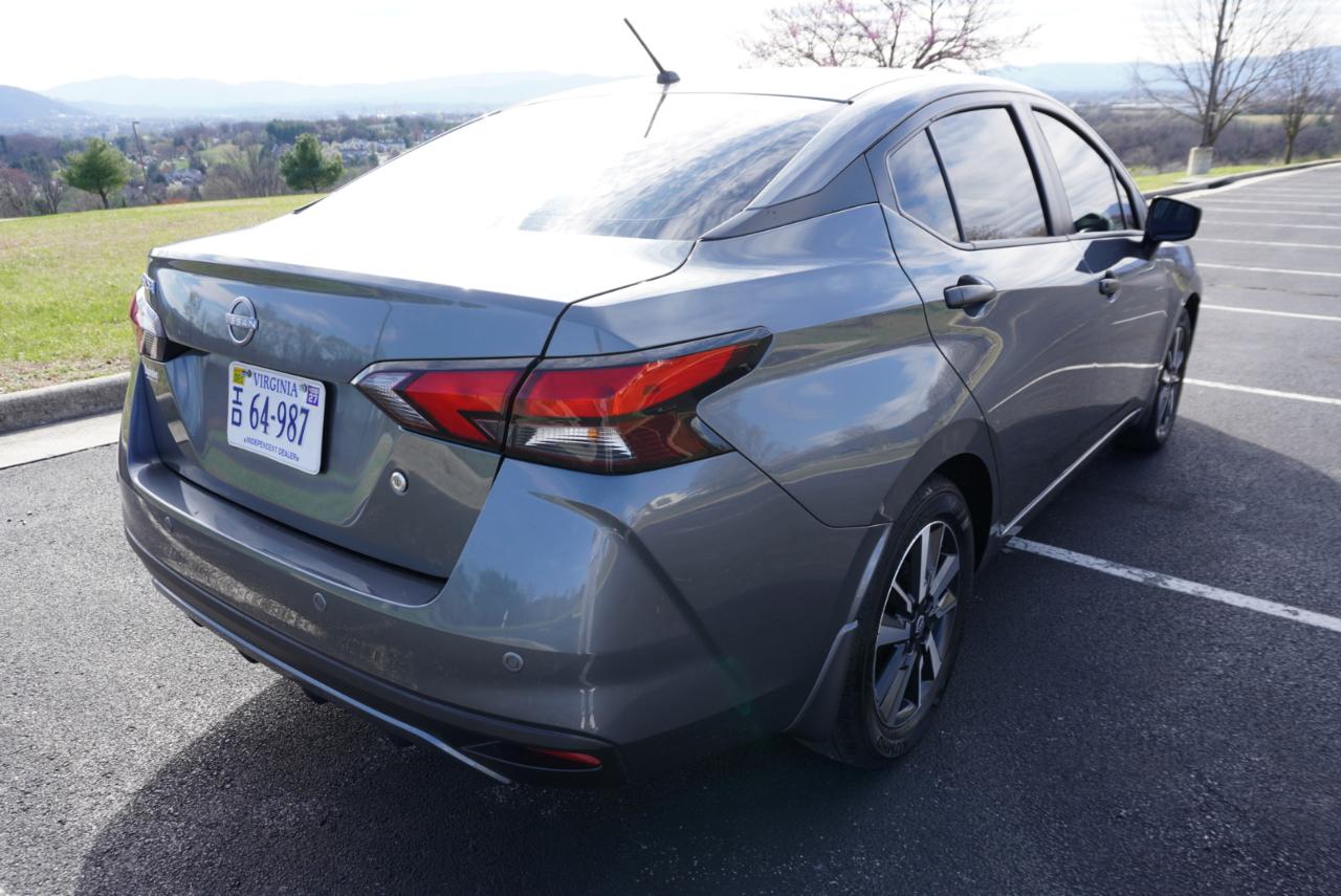 Nissan Versa S CVT 2025