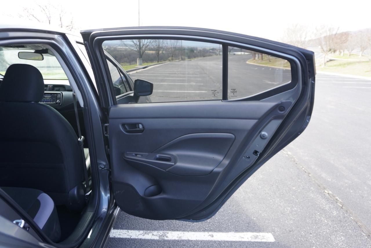 Nissan Versa S CVT 2025