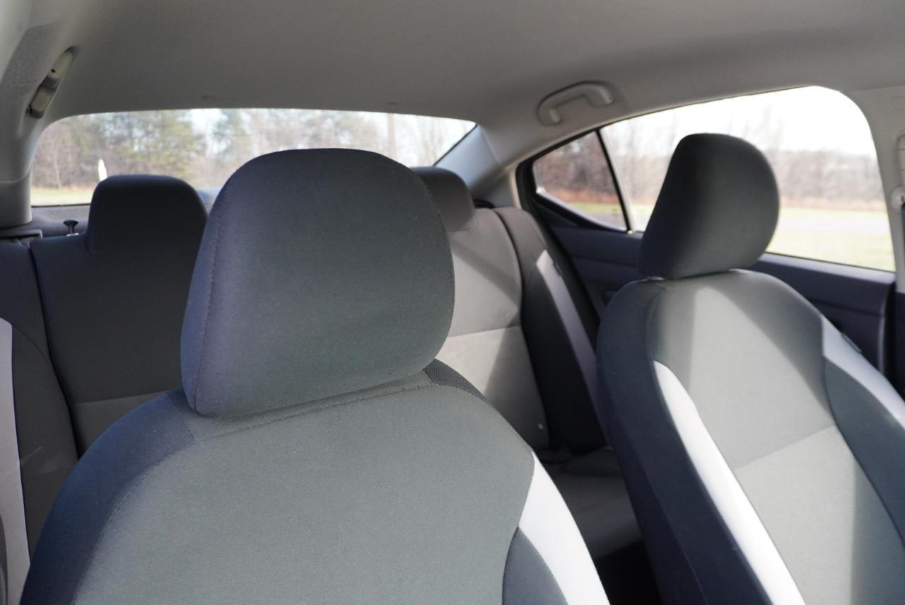 Nissan Versa S CVT 2025