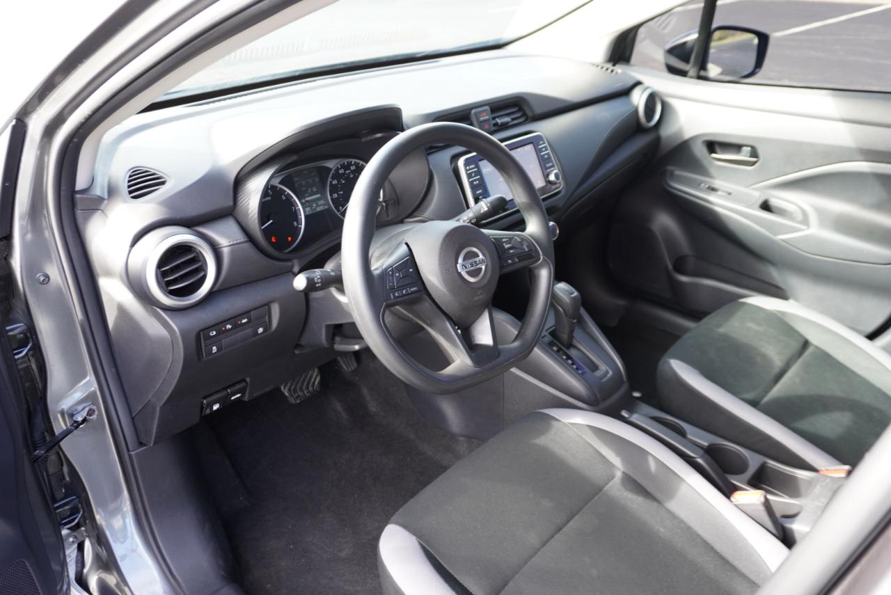 Nissan Versa S CVT 2025