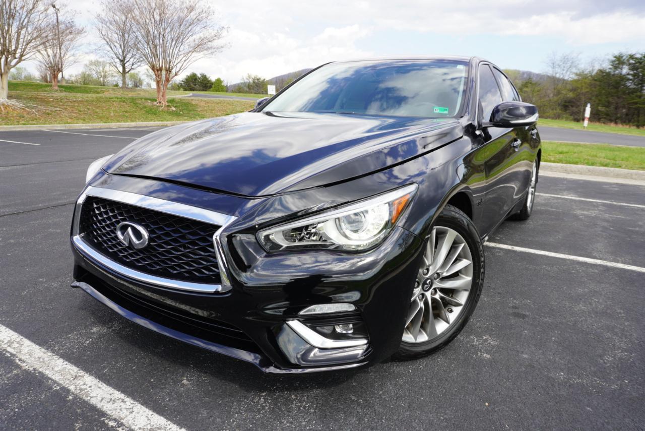 Infiniti Q50 3.0t LUXE RWD 2018