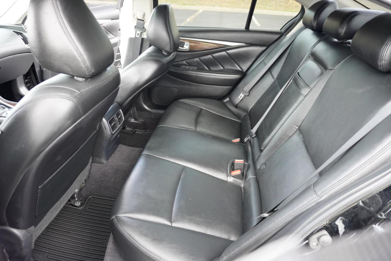 Infiniti Q50 3.0t LUXE RWD 2018