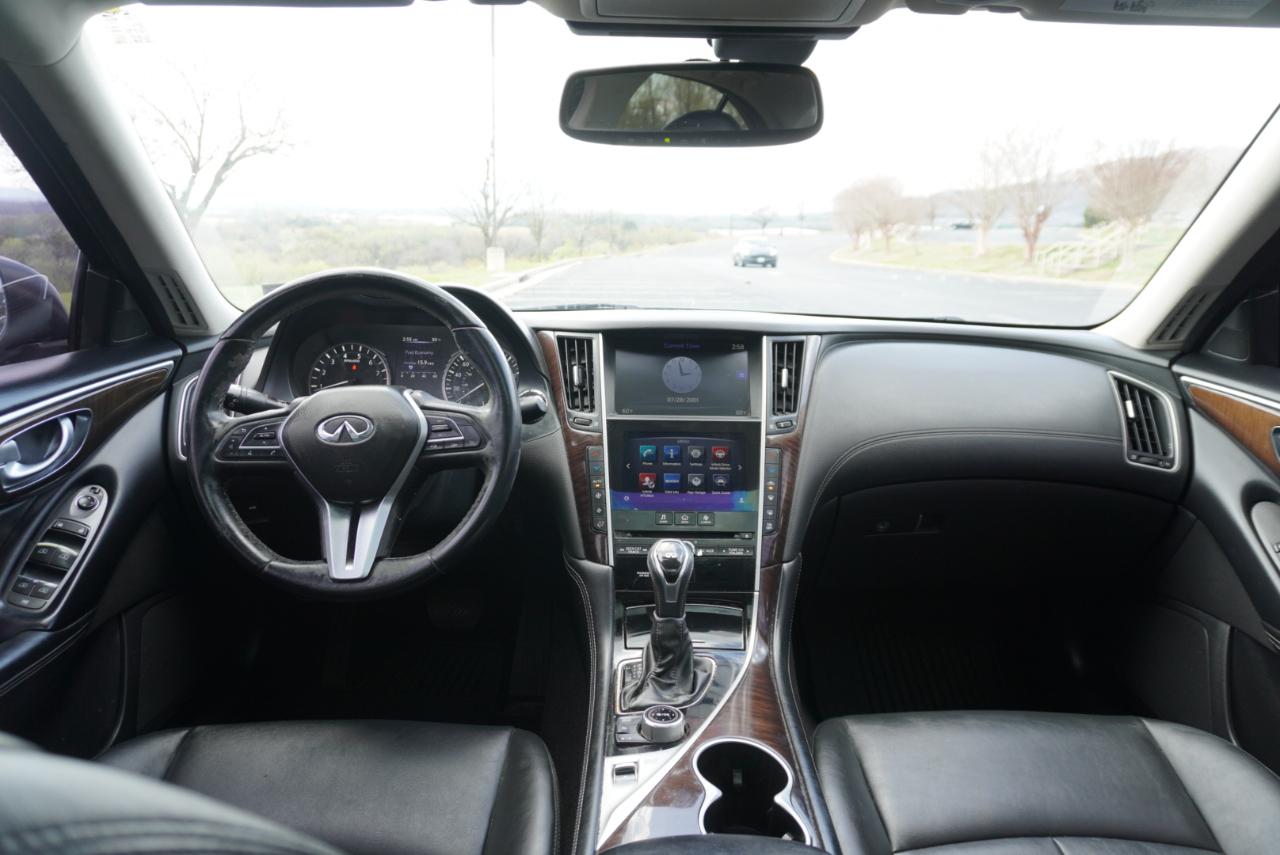 Infiniti Q50 3.0t LUXE RWD 2018