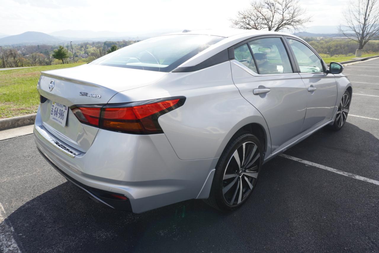 Nissan Altima 2.5 SR AWD Sedan 2020