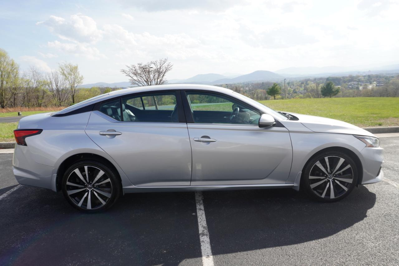 Nissan Altima 2.5 SR AWD Sedan 2020