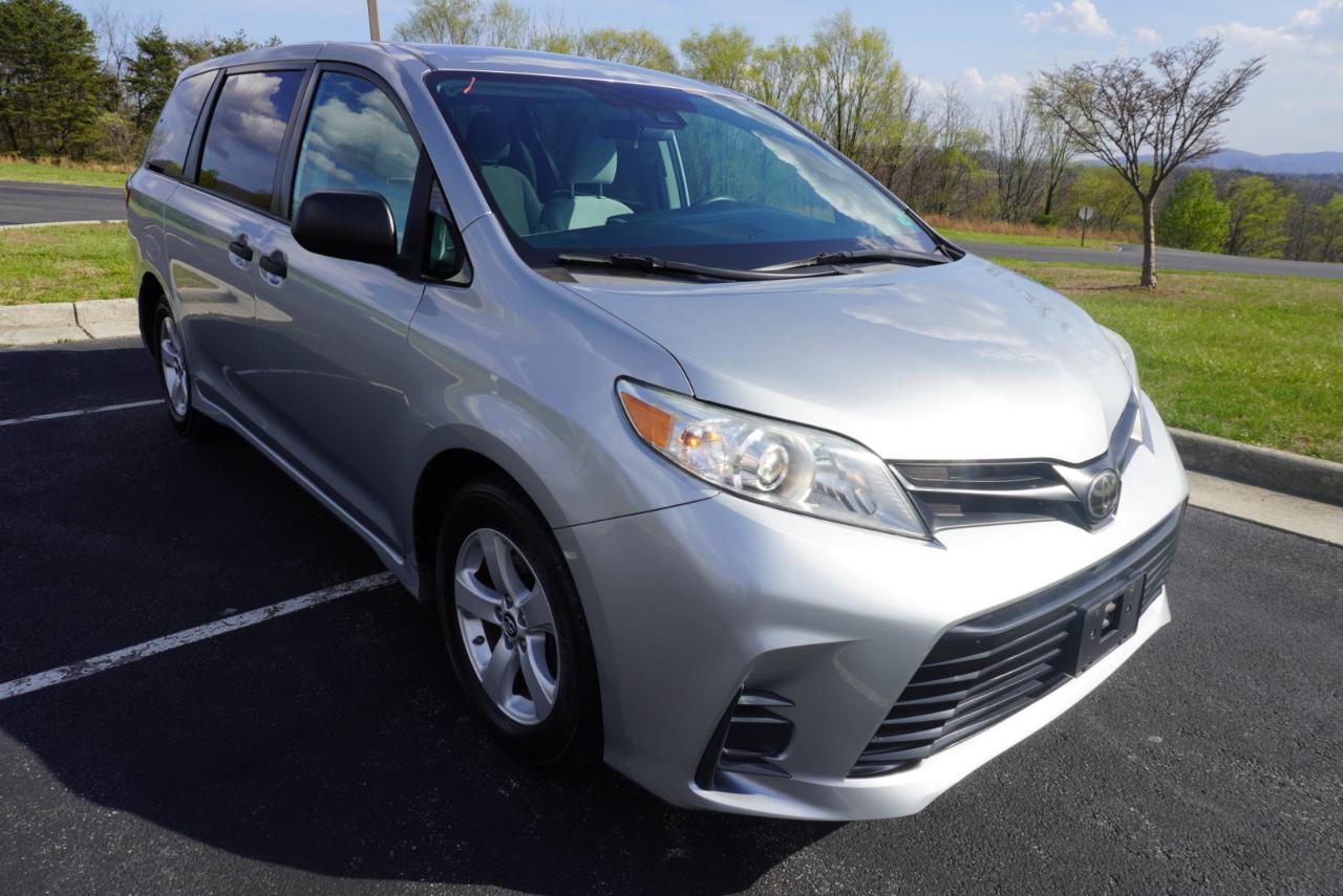 Toyota Sienna L FWD 7-Passenger (Natl) 2020