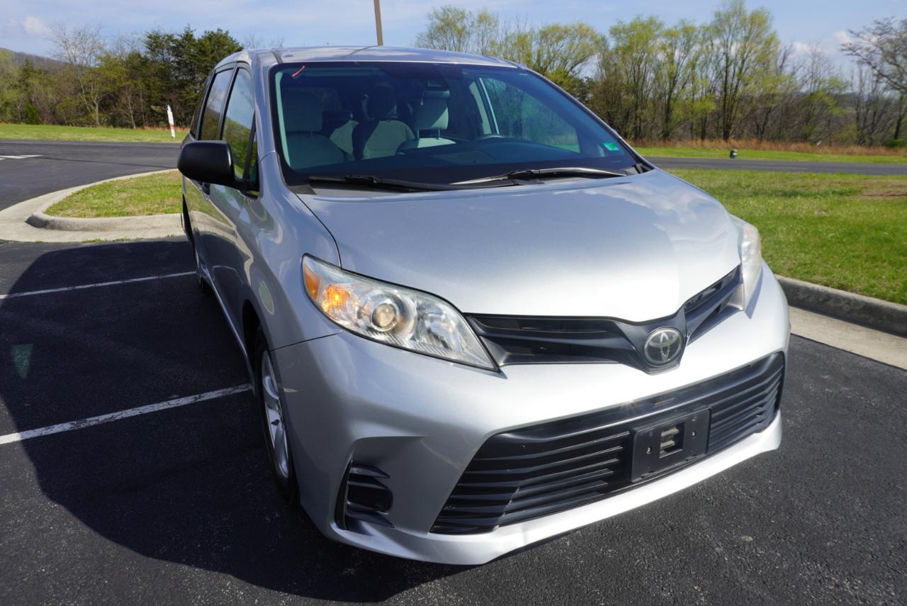 Toyota Sienna L FWD 7-Passenger (Natl) 2020