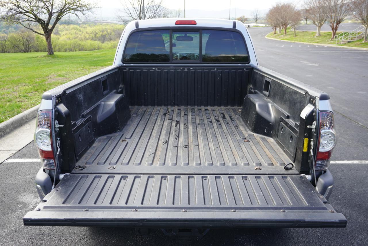 Toyota Tacoma 2WD Access Cab V6 AT PreRunner (Natl) 2012