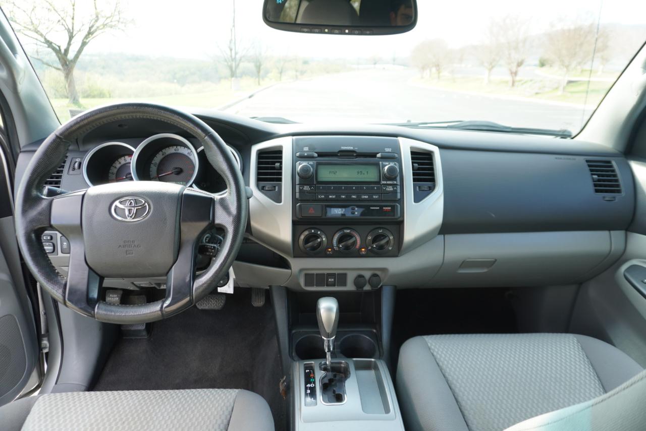 Toyota Tacoma 2WD Access Cab V6 AT PreRunner (Natl) 2012