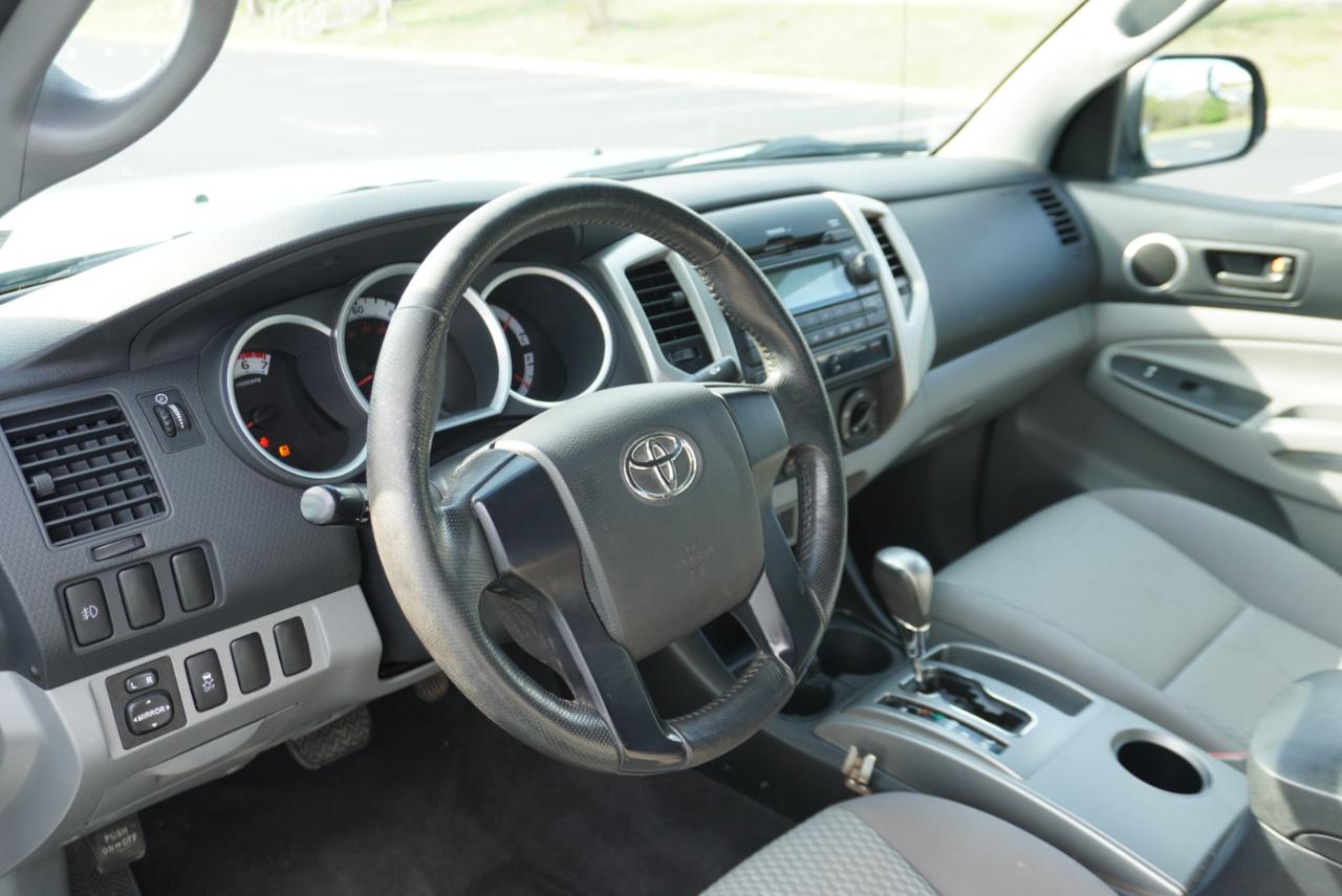 Toyota Tacoma 2WD Access Cab V6 AT PreRunner (Natl) 2012