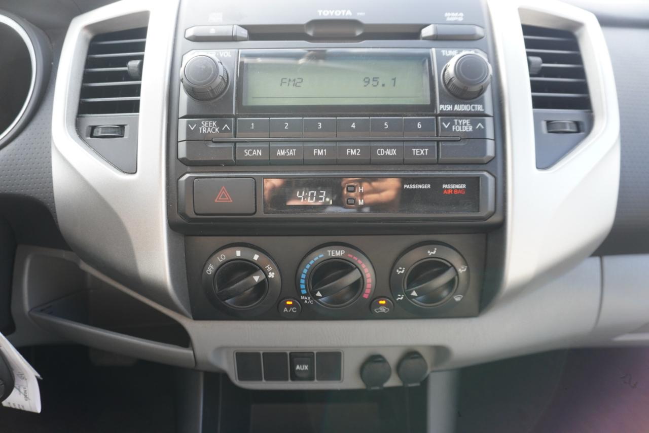 Toyota Tacoma 2WD Access Cab V6 AT PreRunner (Natl) 2012