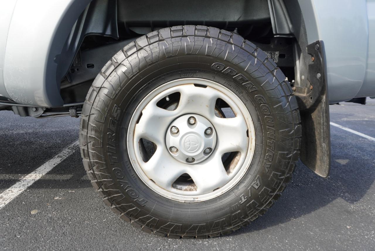 Toyota Tacoma 2WD Access Cab V6 AT PreRunner (Natl) 2012