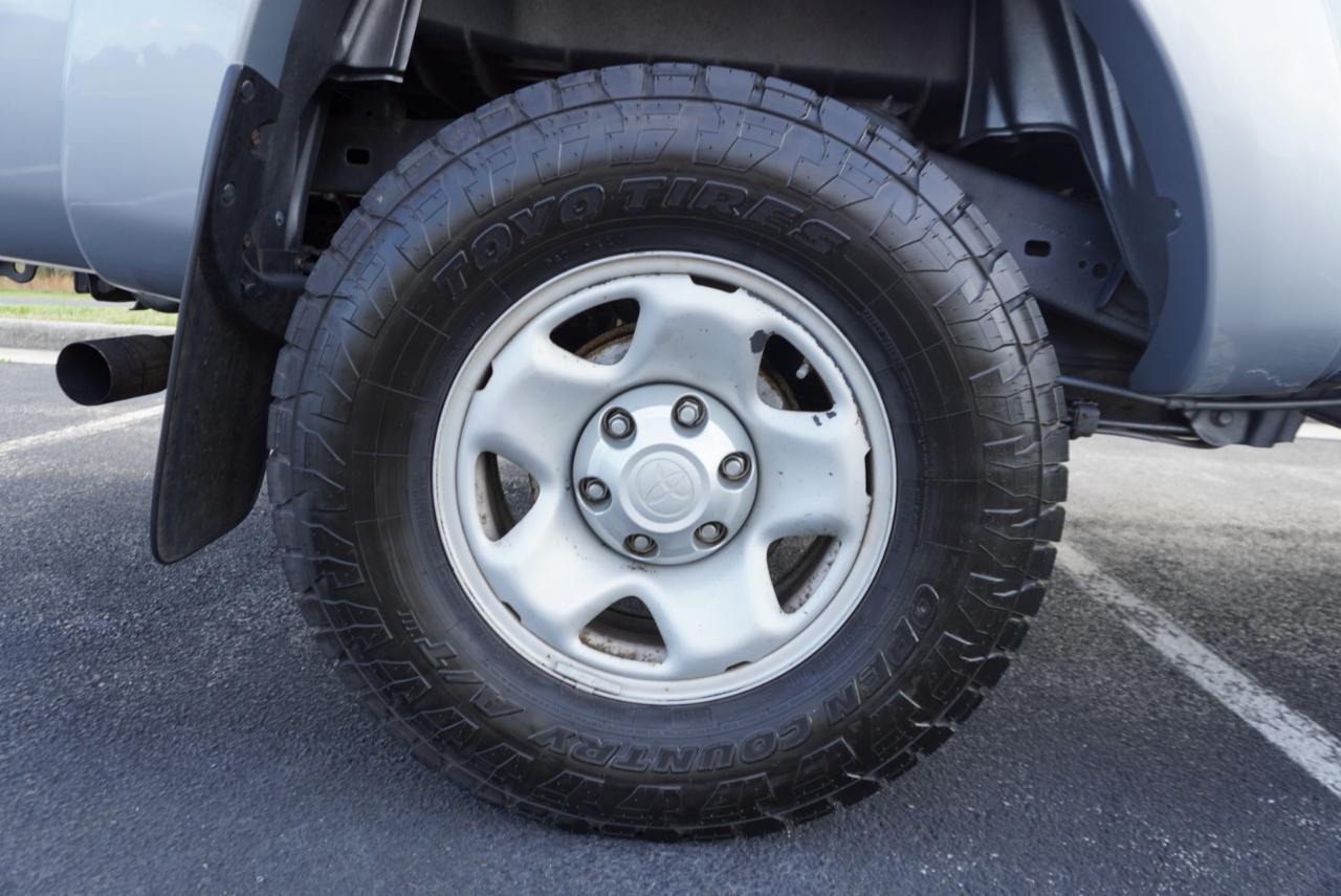 Toyota Tacoma 2WD Access Cab V6 AT PreRunner (Natl) 2012