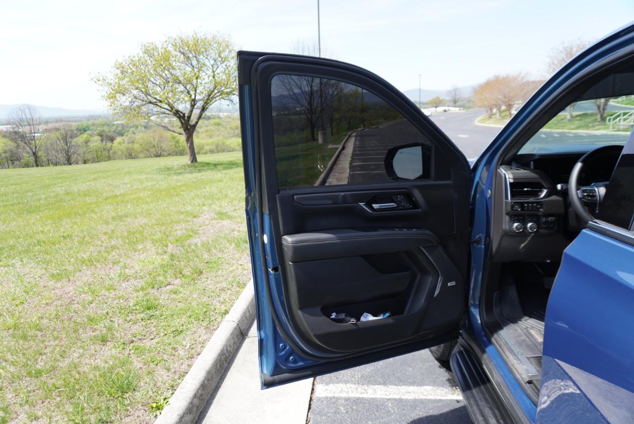 GMC Yukon XL 4WD 4dr Elevation 2026