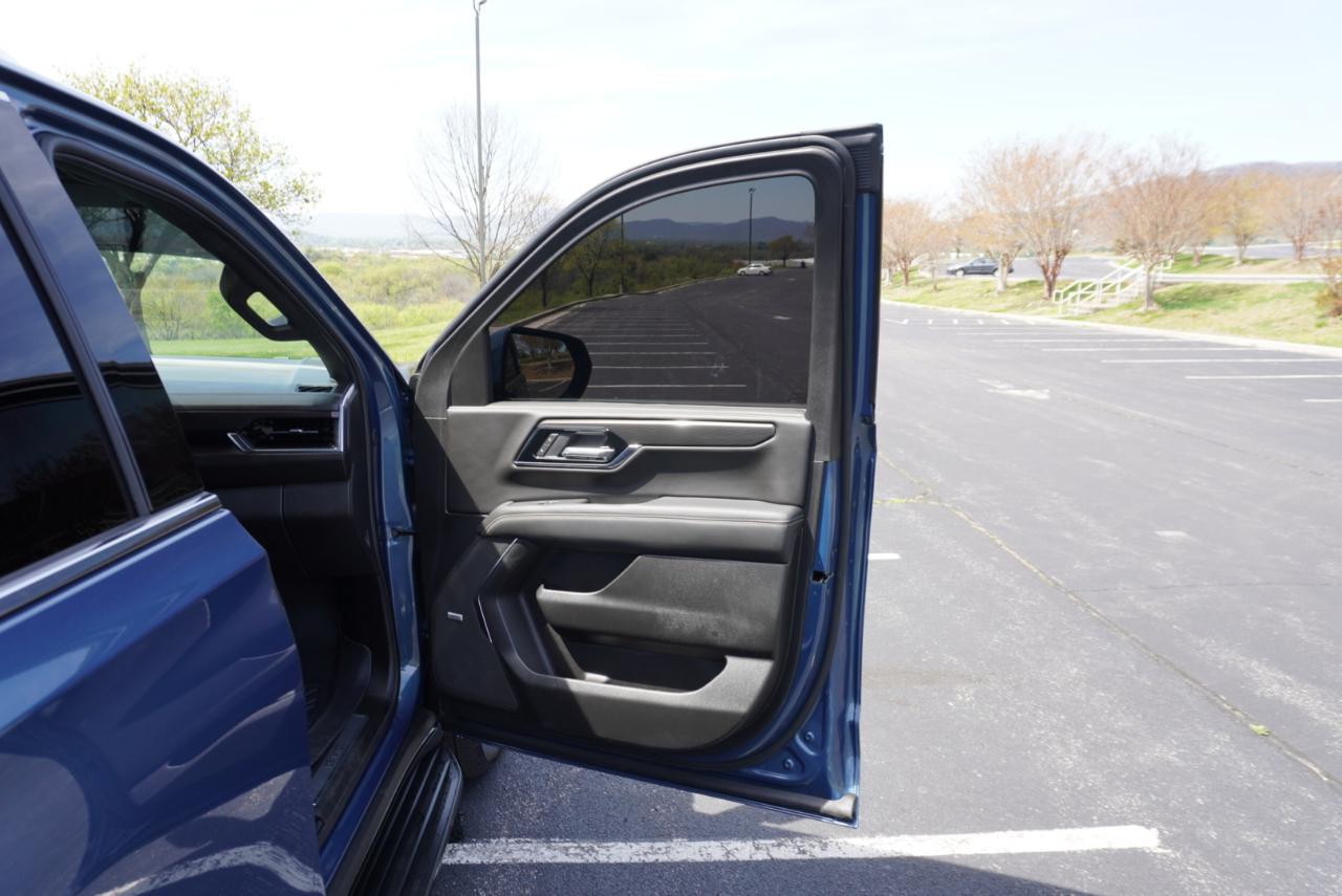 GMC Yukon XL 4WD 4dr Elevation 2026