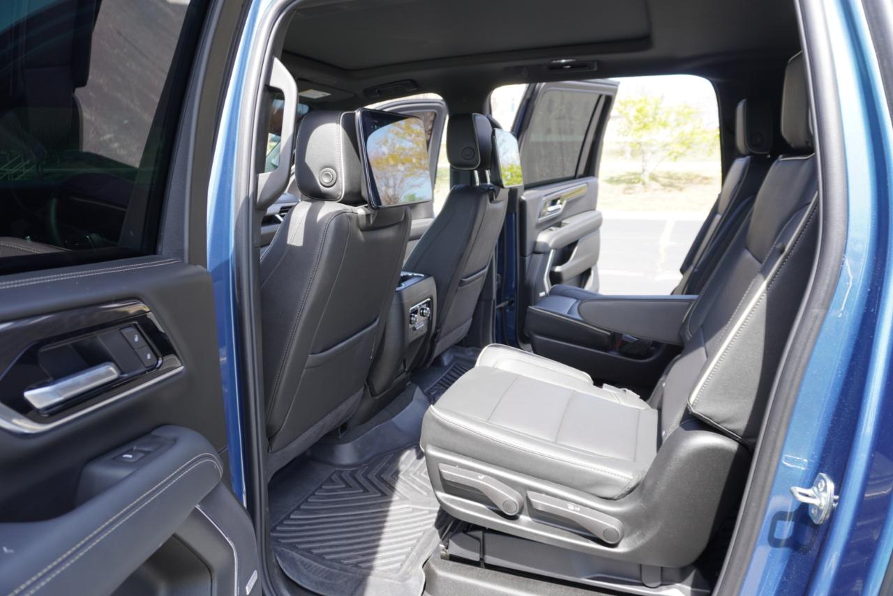 GMC Yukon XL 4WD 4dr Elevation 2026