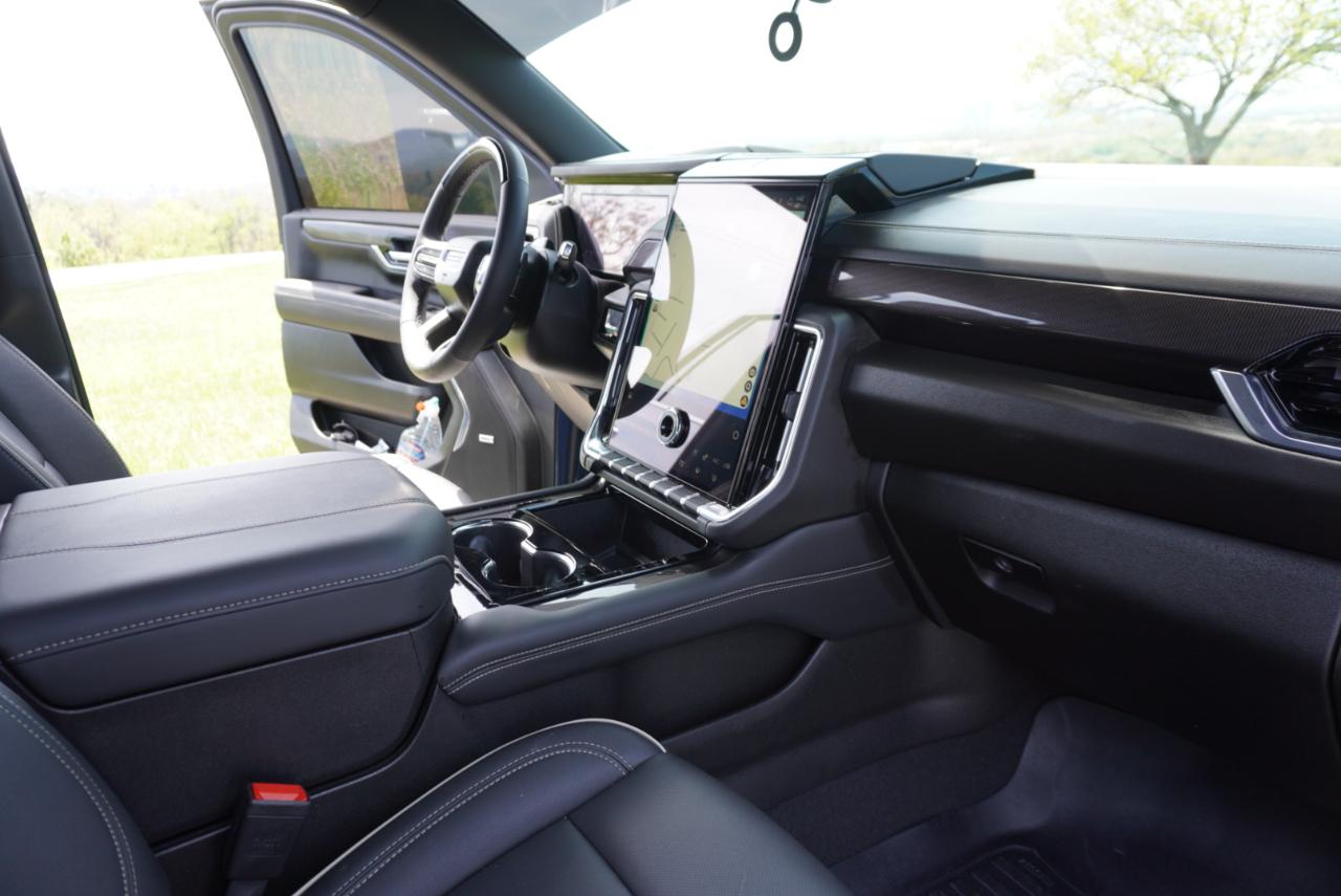 GMC Yukon XL 4WD 4dr Elevation 2026