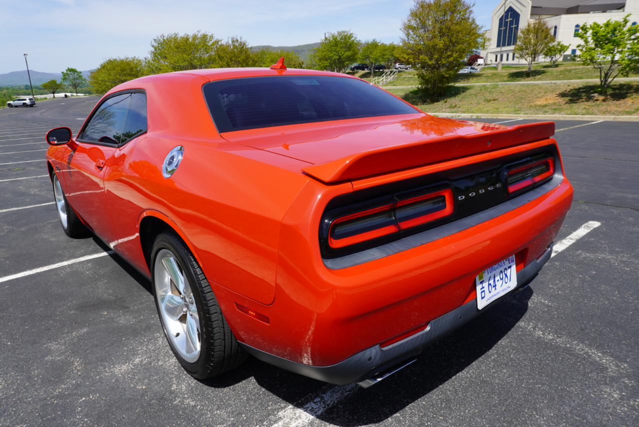 Dodge Challenger 2dr Cpe R/T Plus 2016
